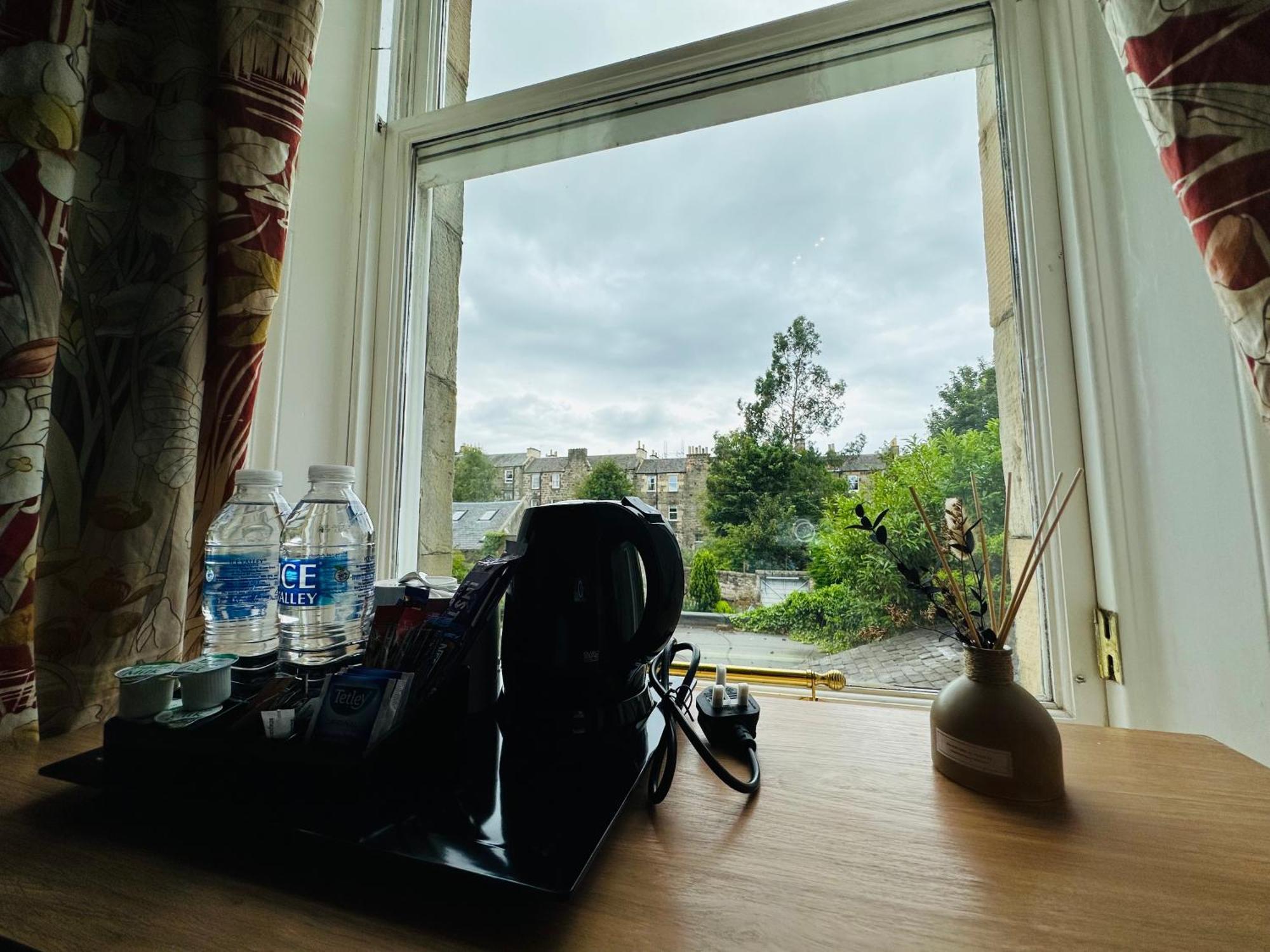 Abbotsford Guest House