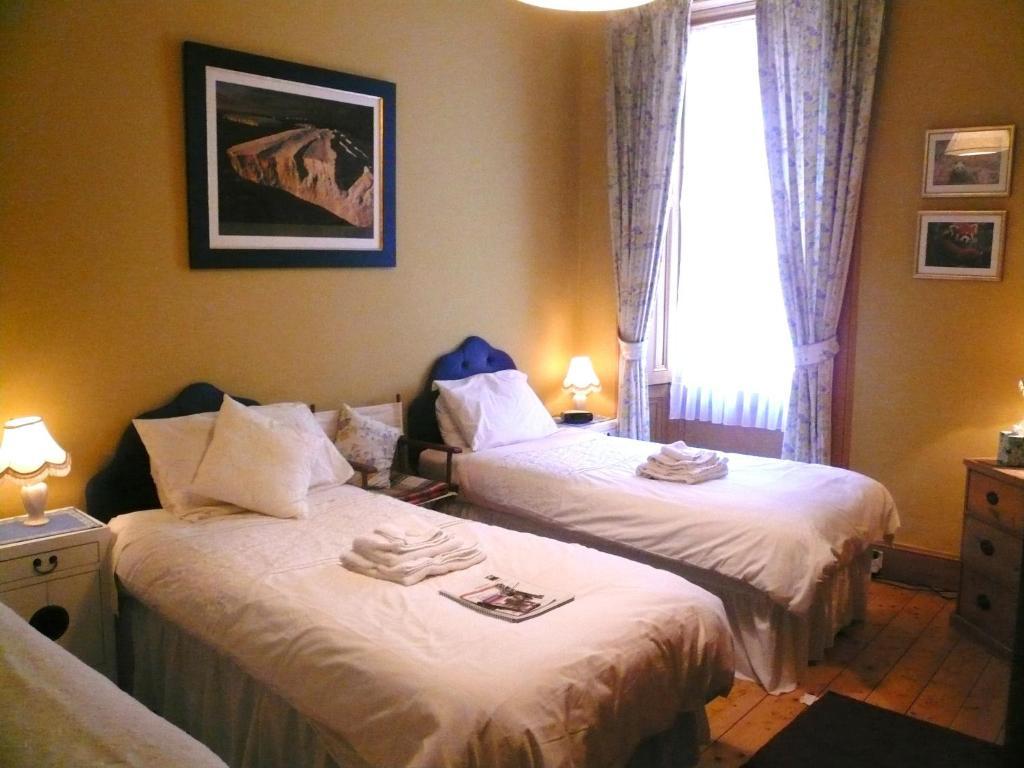 Panda Villa - Edinburgh
